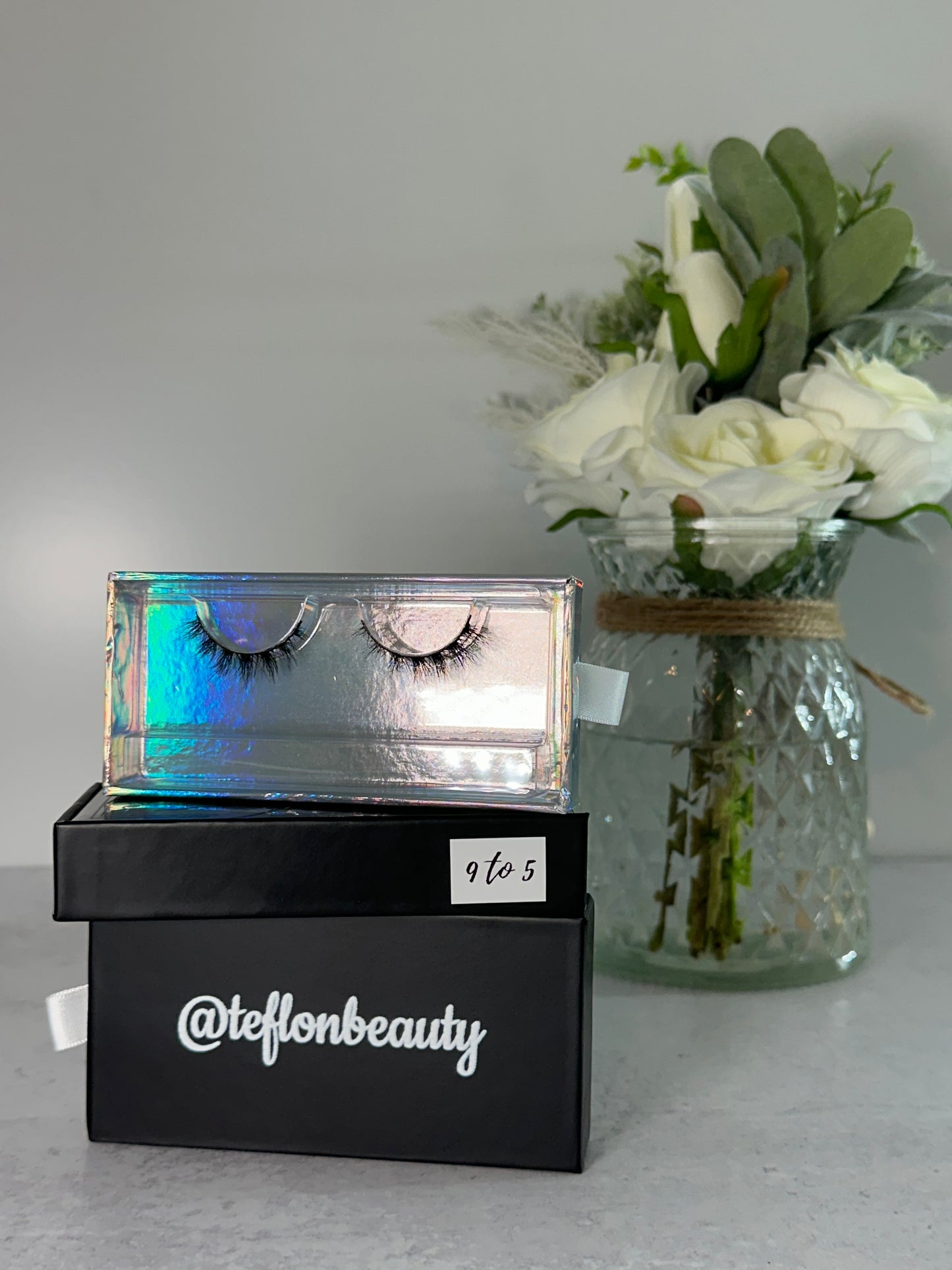 9 TO 5 LASHES